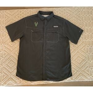 Columbia Mens PFG Short Sleeve Shirt Milwaukee Bucks Size Large
